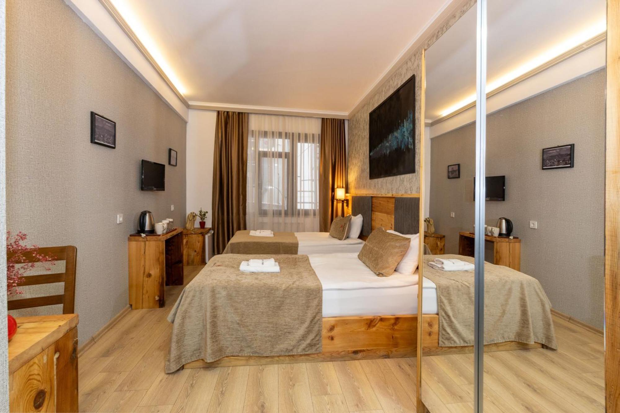Double Dd Hotel Istanbul Exterior photo