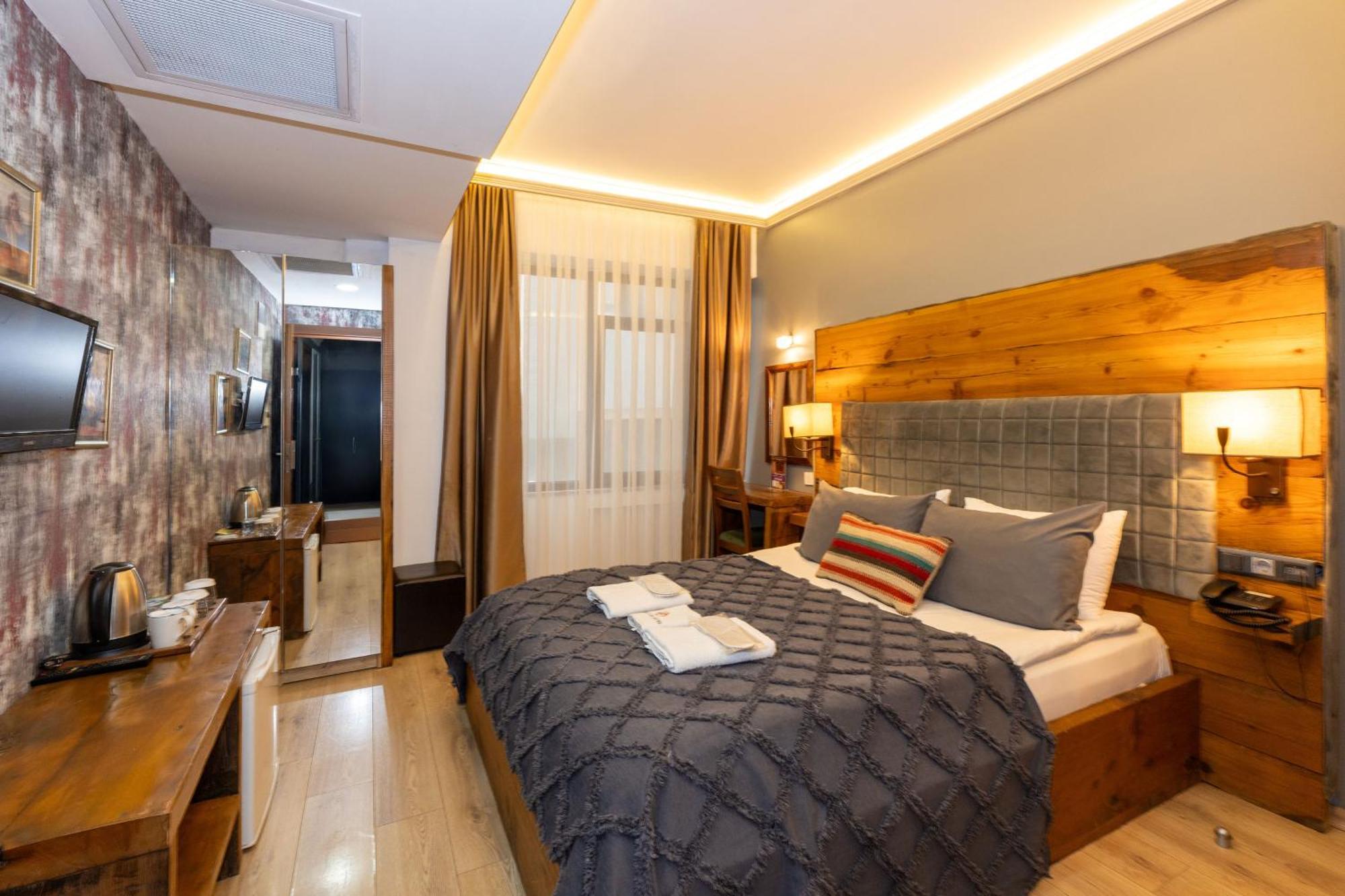Double Dd Hotel Istanbul Exterior photo
