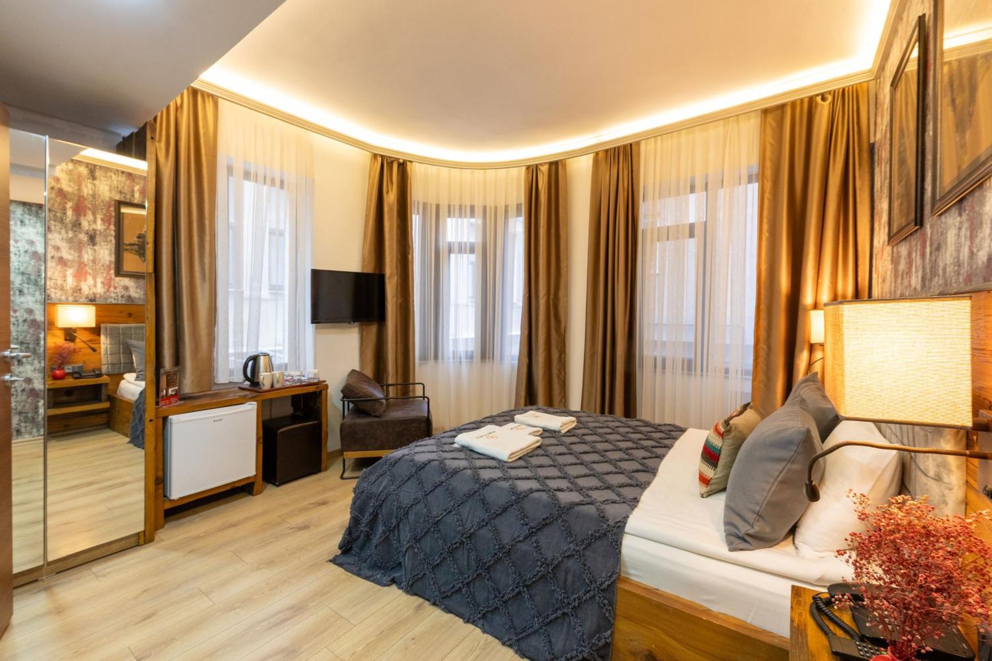 Double Dd Hotel Istanbul Exterior photo