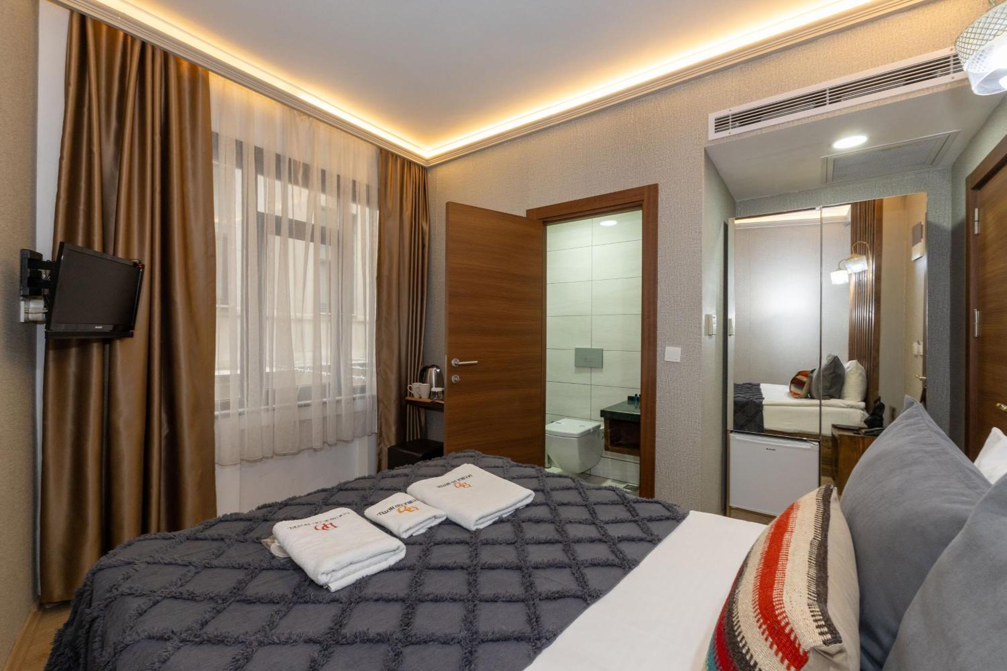 Double Dd Hotel Istanbul Exterior photo